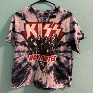 kiss t-shirt